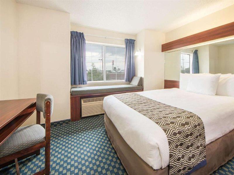 Microtel Inn & Suites By Wyndham Tulsa - Catoosa Route 66 Exterior foto