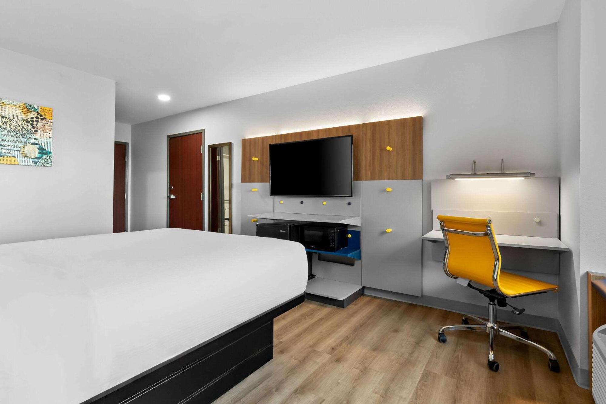 Microtel Inn & Suites By Wyndham Tulsa - Catoosa Route 66 Exterior foto